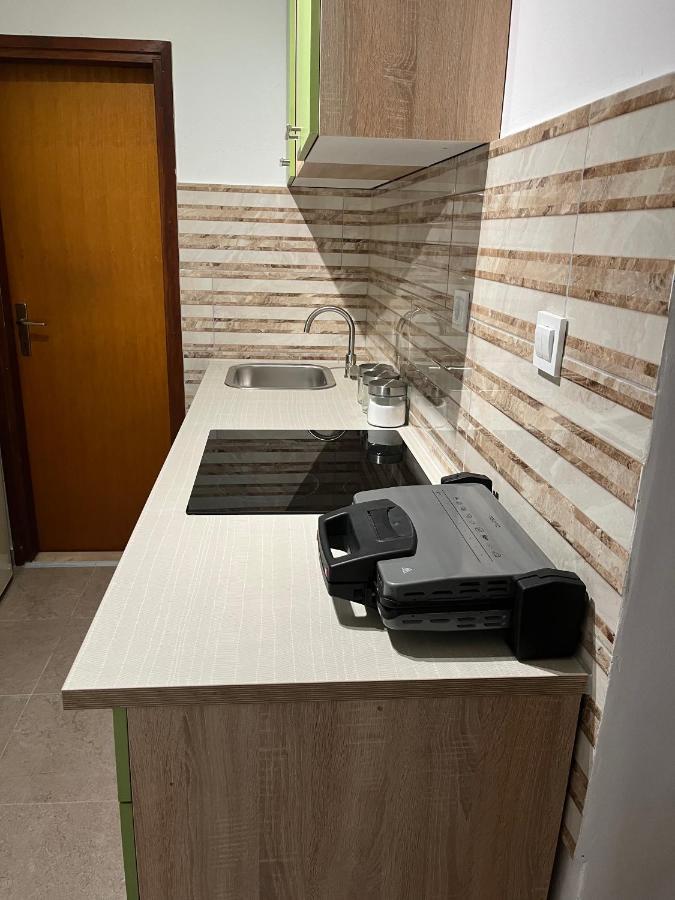Ferienwohnung Apartma Sunny Izola Exterior foto