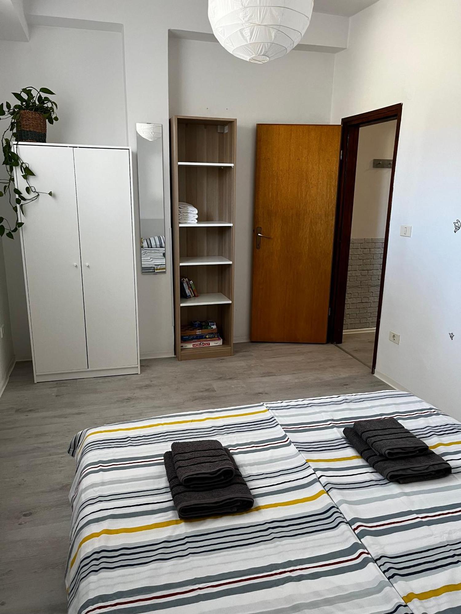 Ferienwohnung Apartma Sunny Izola Exterior foto